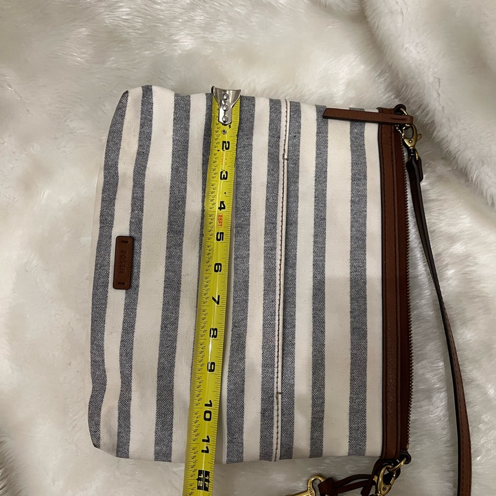 FOSSIL Crossbody - Picture 11 of 12